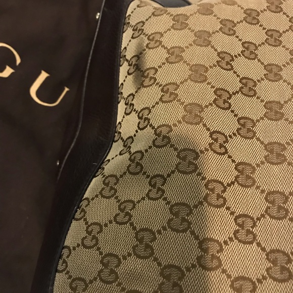 Authentic GUCCI Diana. - Picture 5 of 8